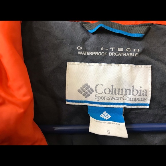 Raincoat - Picture 2 of 3